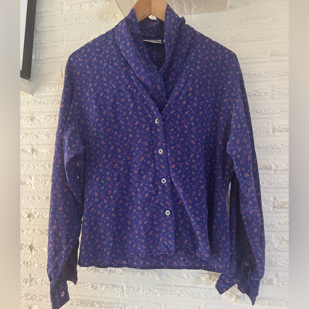 Liz Claiborne silk shawl neck paisley blouse